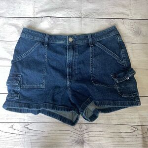 Hollister Ultra High Rise Mom Shorts